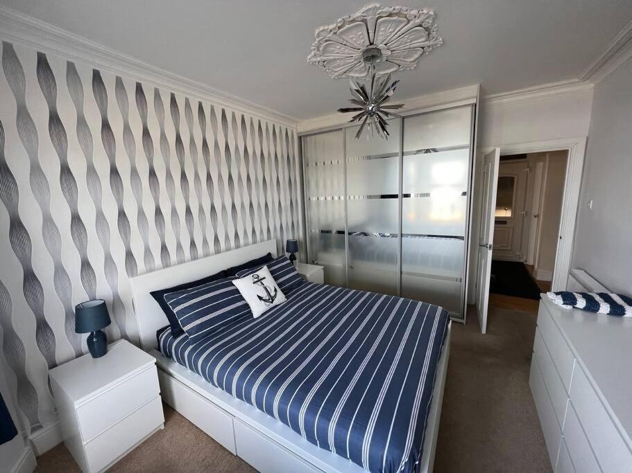 Fantastic 3 Bedroom Holiday Home Millport Exterior foto
