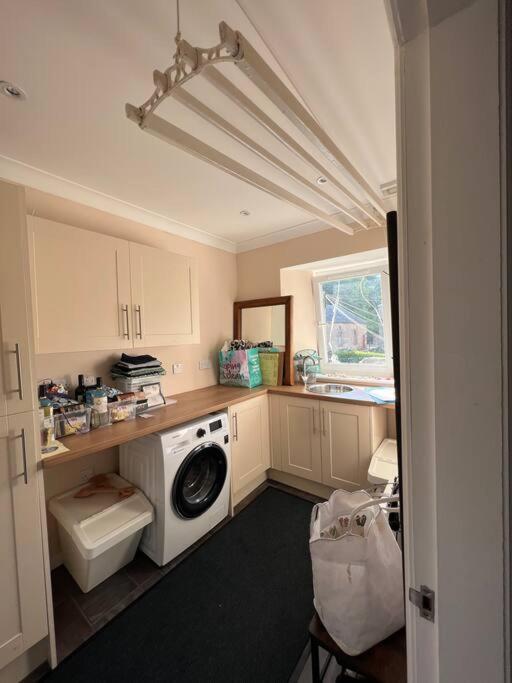 Fantastic 3 Bedroom Holiday Home Millport Exterior foto